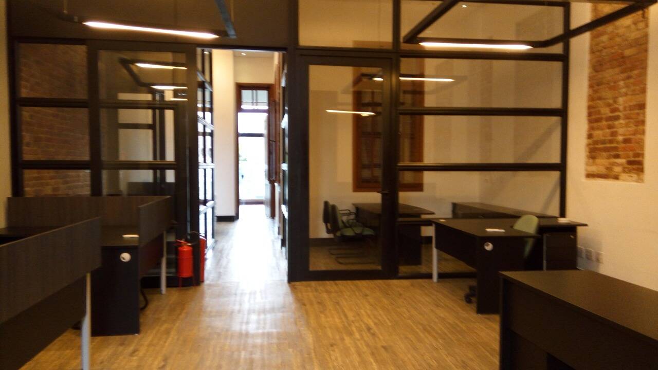 #546 - Sala para Venda em Santos - SP