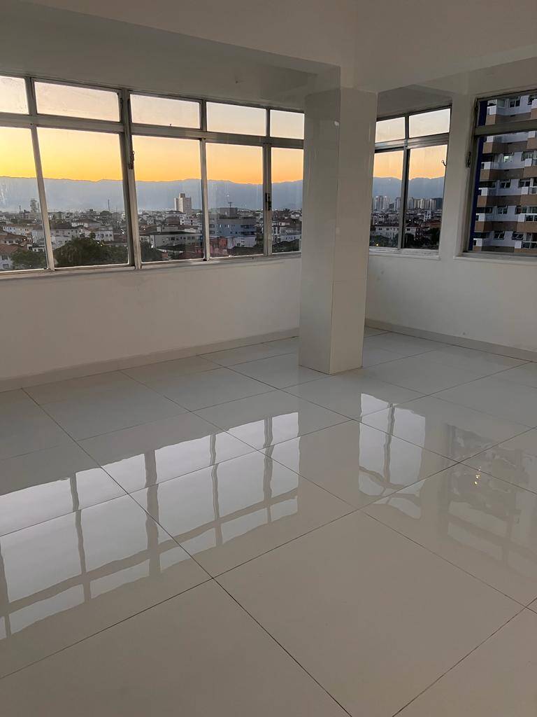 #714 - Apartamento para Venda em São Vicente - SP
