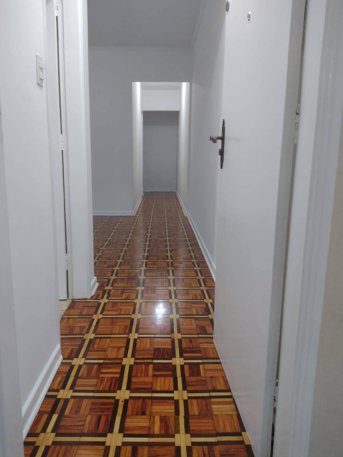 #715 - Apartamento para Venda em Santos - SP
