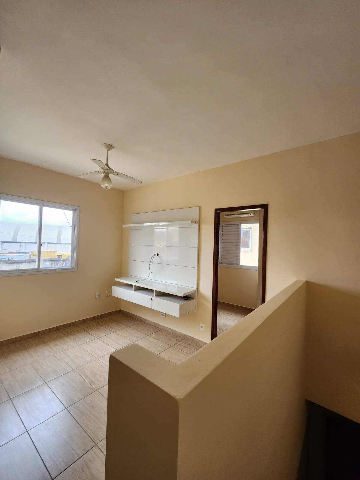 #719 - Apartamento para Venda em São Vicente - SP