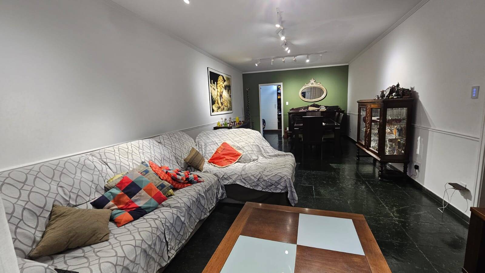 #793 - Apartamento para Venda em Santos - SP