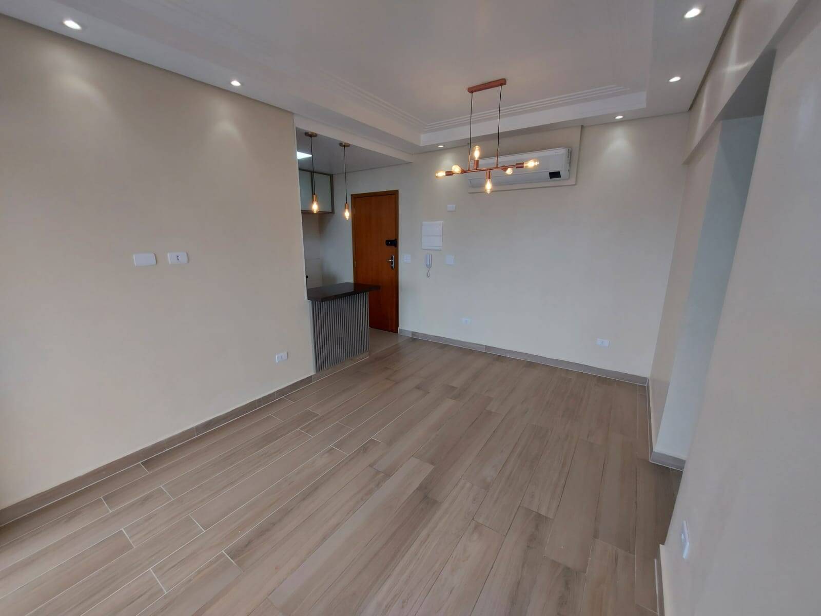 #805 - Apartamento para Venda em Santos - SP