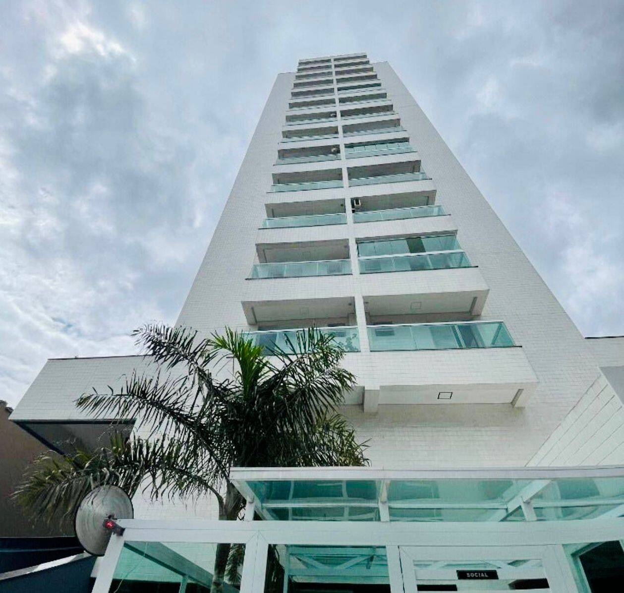 #580 - Apartamento para Venda em Santos - SP