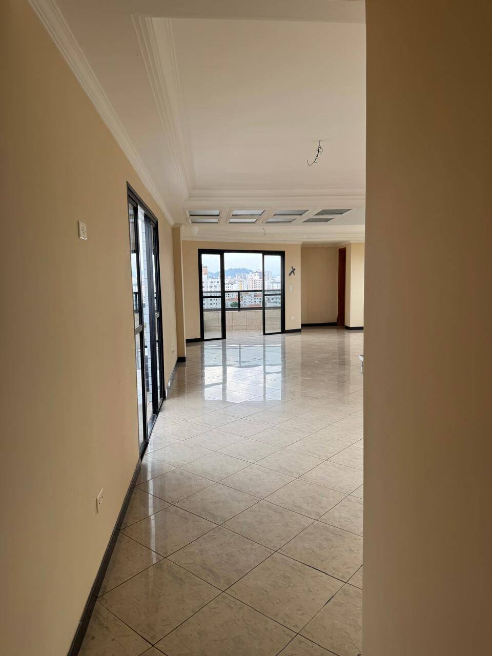 #824 - Apartamento para Venda em Santos - SP