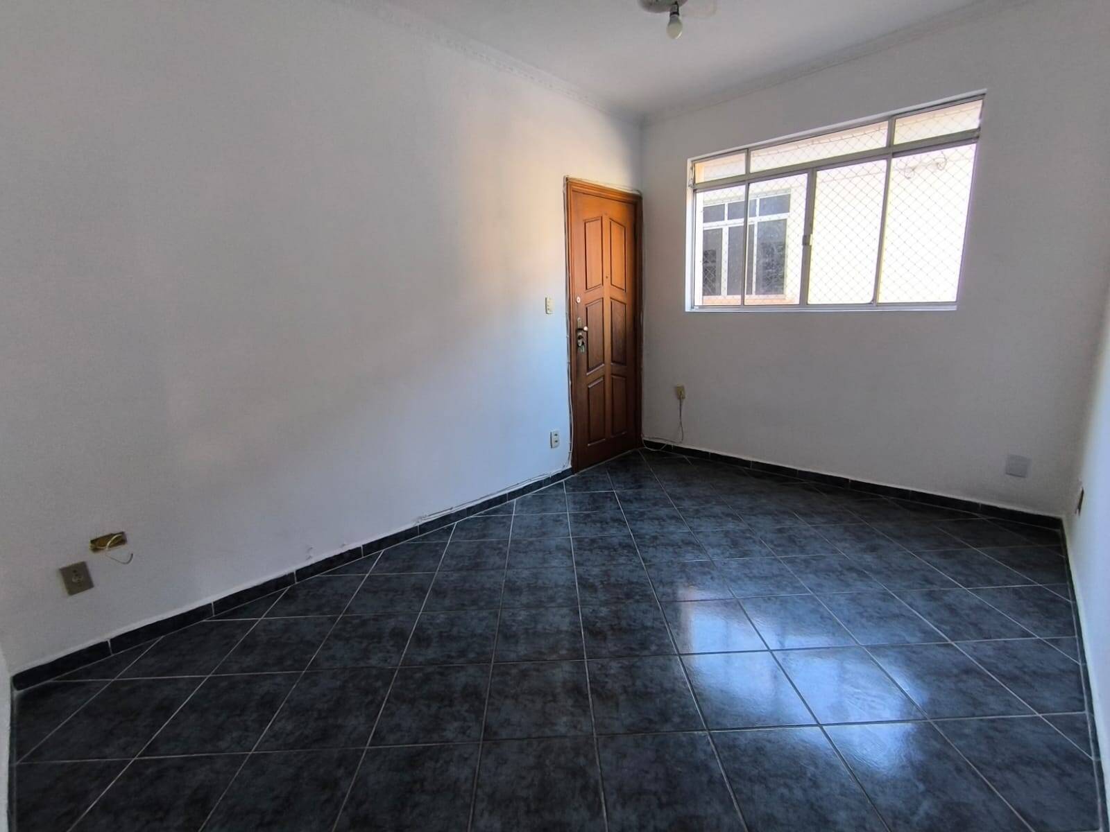 #841 - Apartamento para Venda em Santos - SP