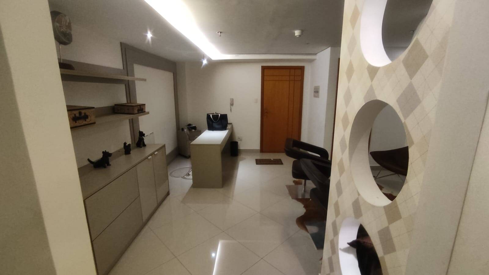 #899 - Sala para Venda em Santos - SP