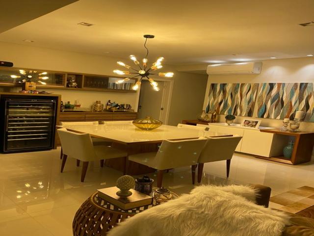 #302 - Apartamento para Venda em Santos - SP