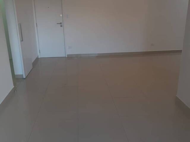 #686 - Apartamento para Venda em Santos - SP