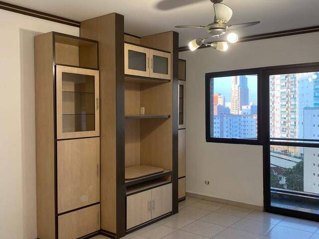 #694 - Apartamento para Venda em Santos - SP