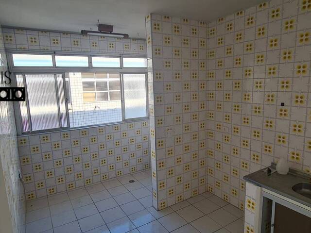 #729 - Apartamento para Venda em Santos - SP