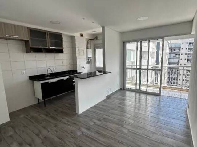 #795 - Apartamento para Venda em Santos - SP