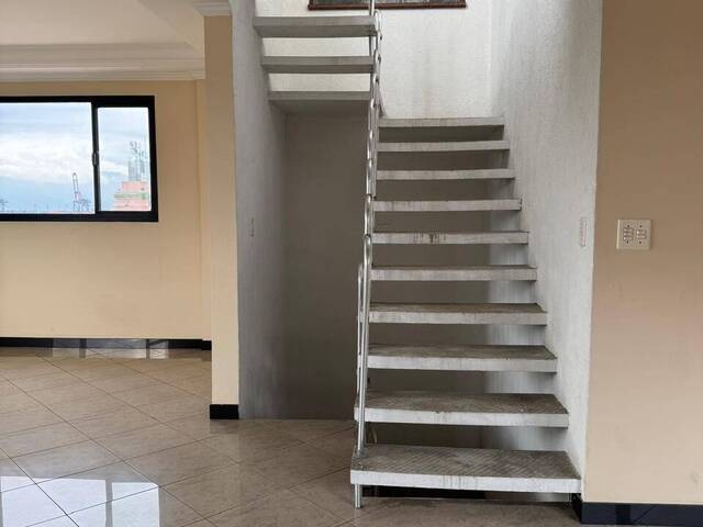 Apartamento para Venda em Santos - 5