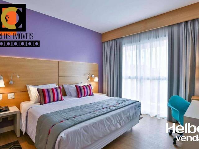 #780 - Apartamento para Venda em Santos - SP