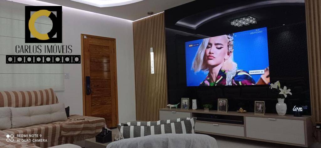 Casa, 3 quartos, 250 m² - Foto 2