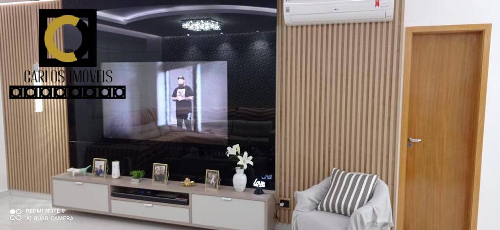 Casa, 3 quartos, 250 m² - Foto 3