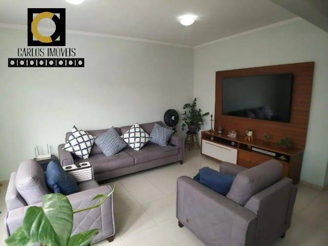 Casa, 3 quartos, 230 m² - Foto 1