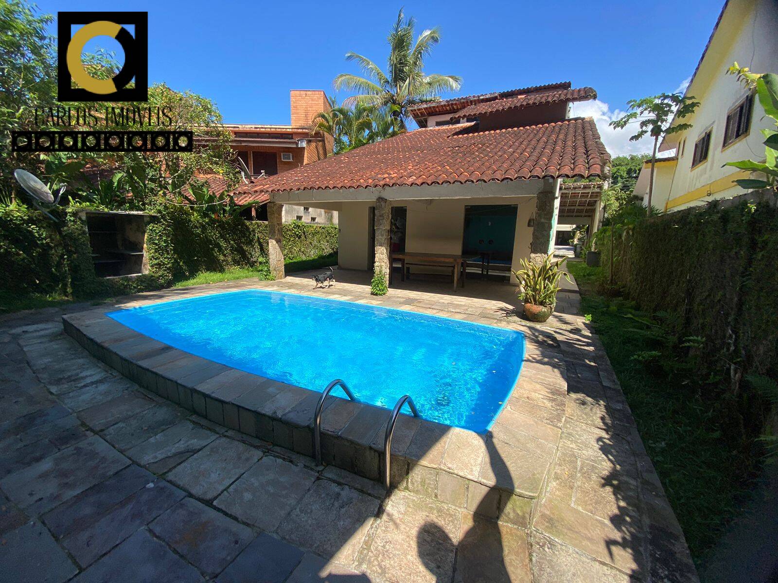 Casa, 2 quartos, 285 m² - Foto 1