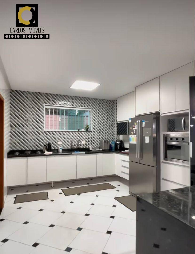 Casa, 3 quartos, 223 m² - Foto 20