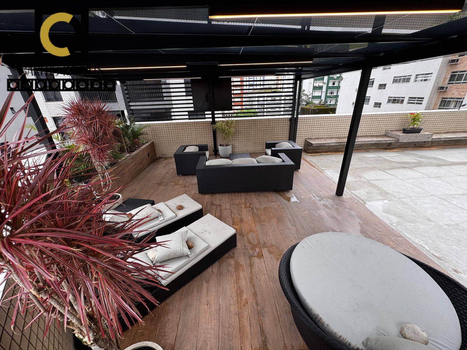 Apartamento à venda com 2 quartos, 106m² - Foto 3