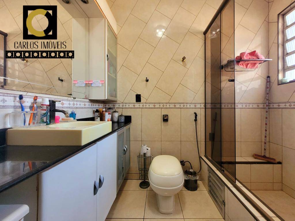 Casa, 3 quartos, 240 m² - Foto 9