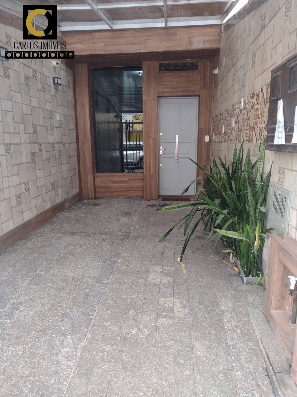 Casa, 3 quartos, 242 m² - Foto 2